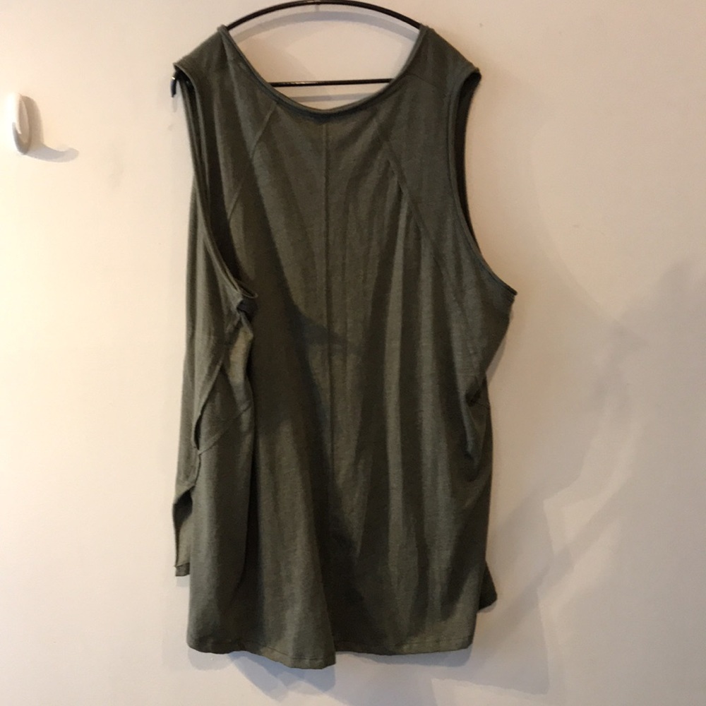FREE PEOPLE MOVEME green tank top - Picture 2 of 3